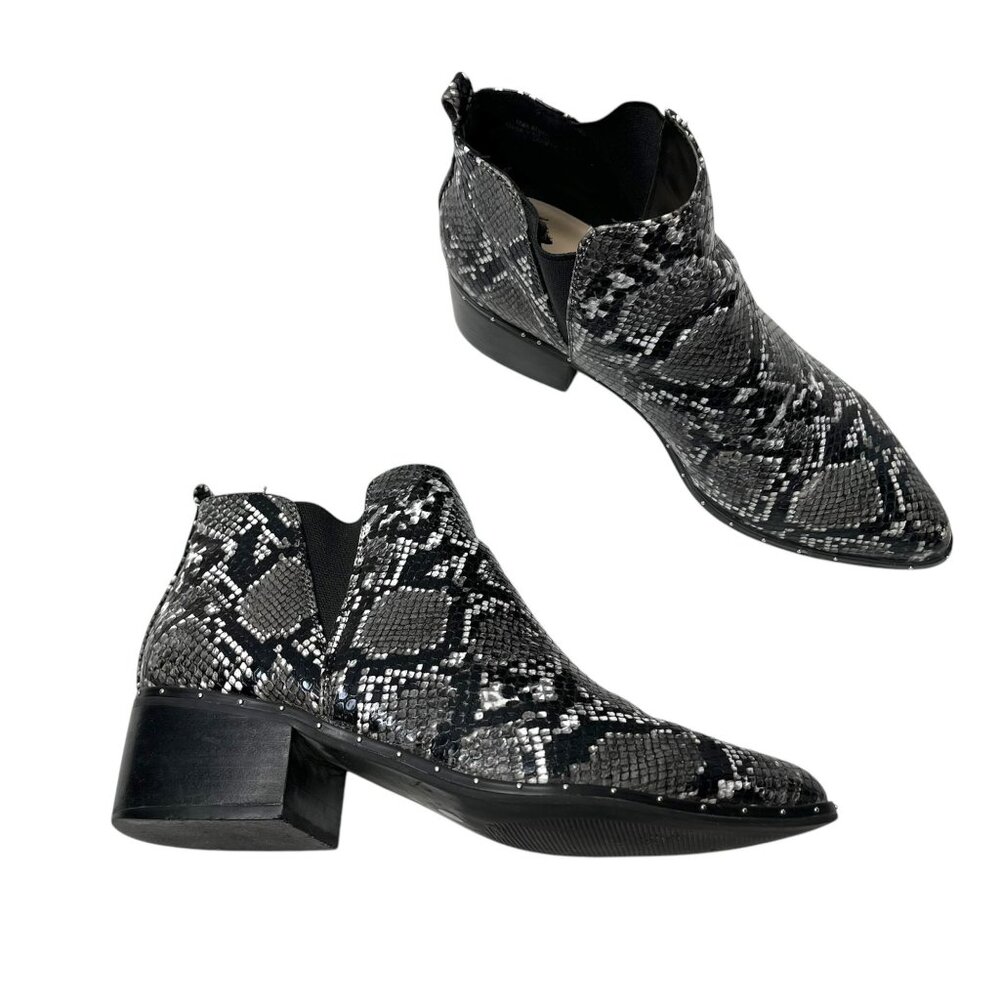 Bar III Gabby Snake Print Black & Gray Pointed Toe Ankle Boots 7M bootie